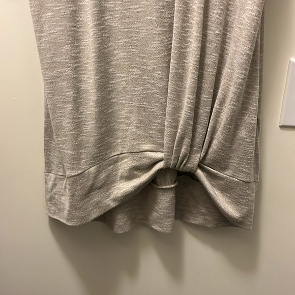 Juicy Couture Gray Short Sleeve Top with Studded Neckline size XL - Picture 4 of 7